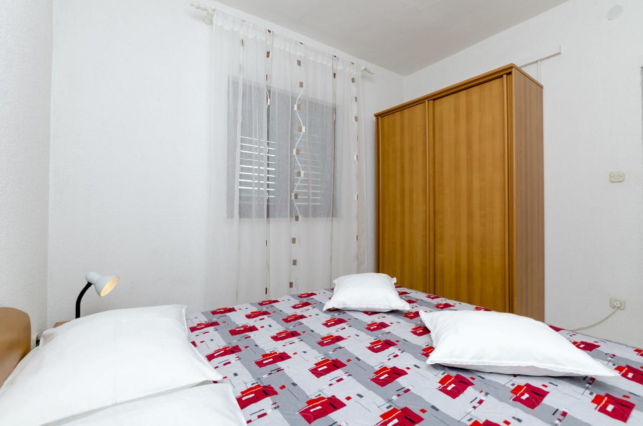 Apartments Mime Pirovac Luaran gambar