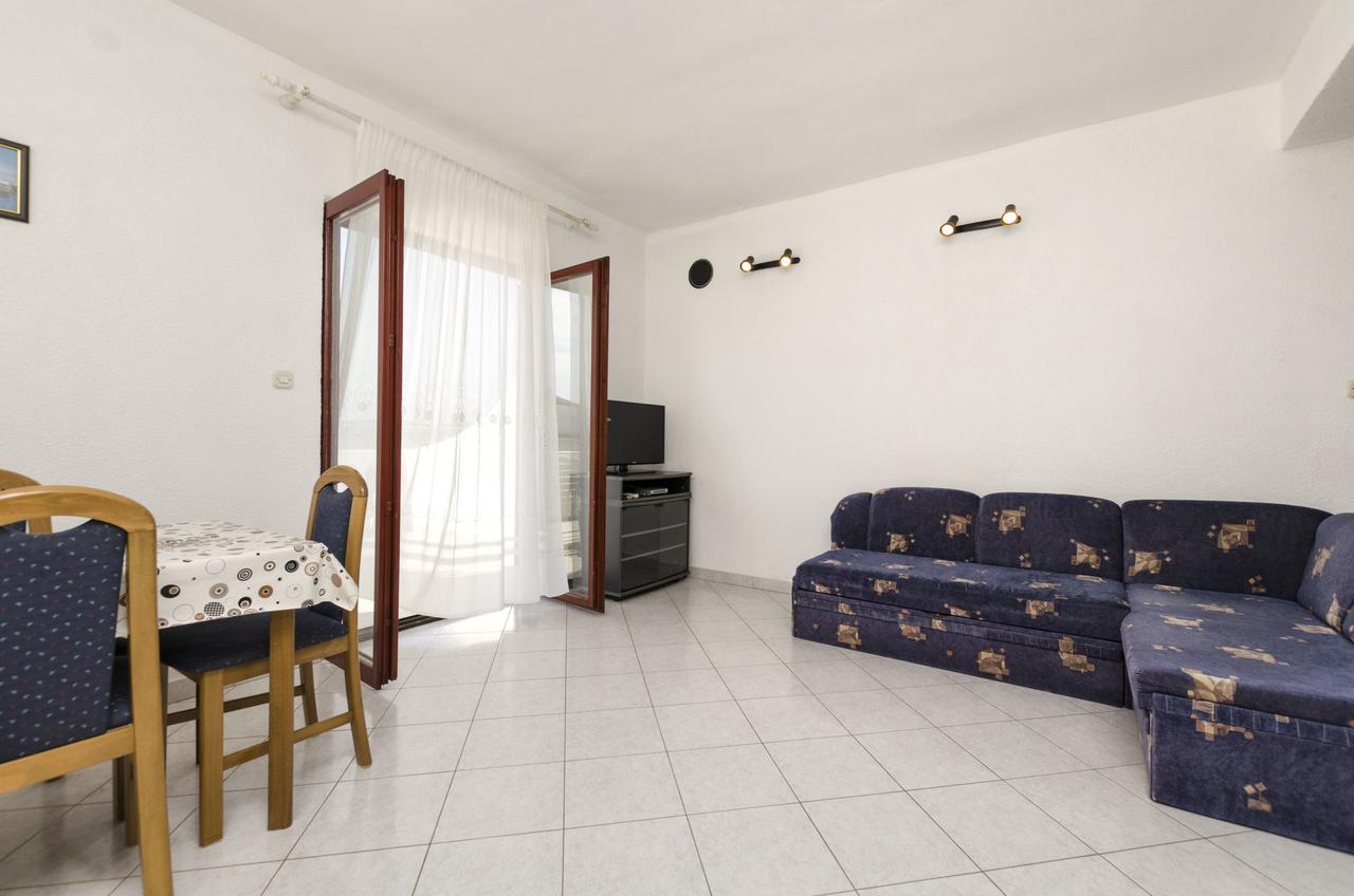 Apartments Mime Pirovac Luaran gambar